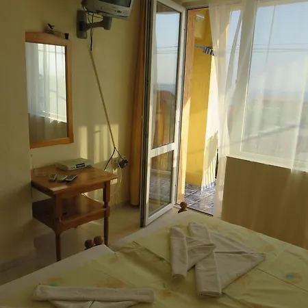 Стаи За Гости Сотиров Guest house *